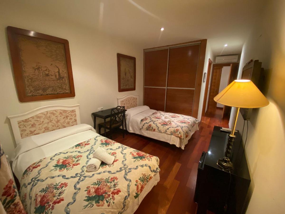 Ch Hostal Victoria Cuenca  Eksteriør bilde