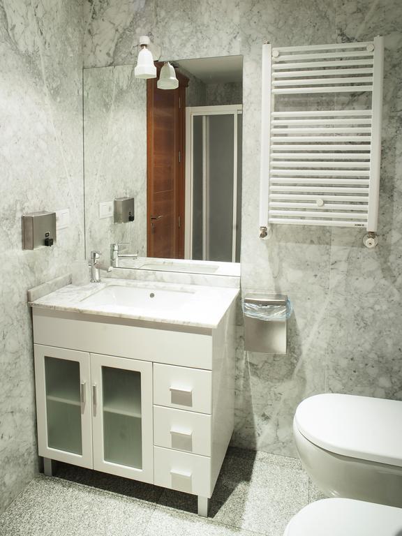 Ch Hostal Victoria Cuenca  Eksteriør bilde