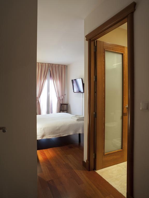 Ch Hostal Victoria Cuenca  Eksteriør bilde