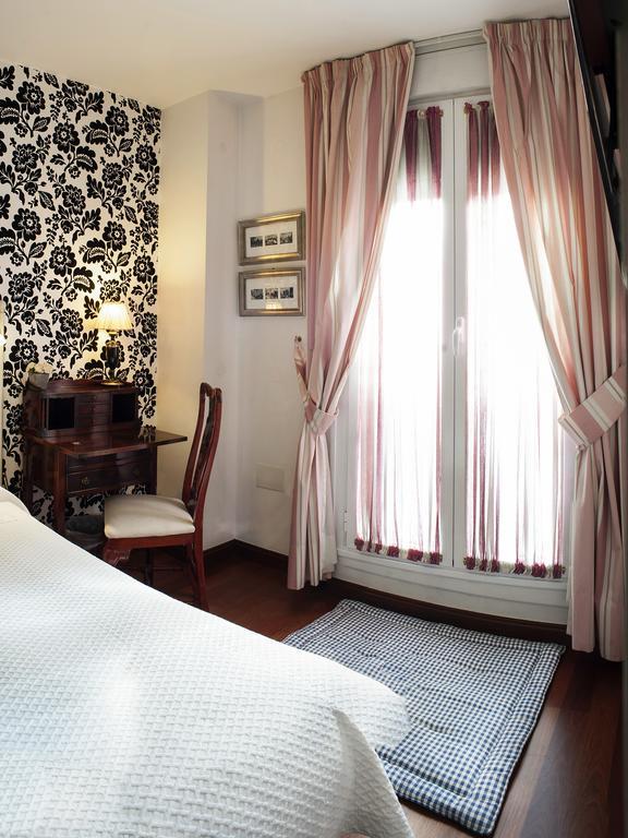 Ch Hostal Victoria Cuenca  Eksteriør bilde